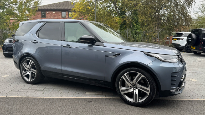 Land Rover Discovery 3.0 D300 R-Dynamic HSE 5dr Auto Diesel Station Wagon